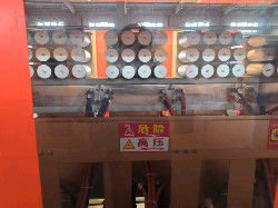 Cửa nóng chảy cảm ứng tần số trung bình đáng tin cậy với độ bền tiết kiệm năng lượng